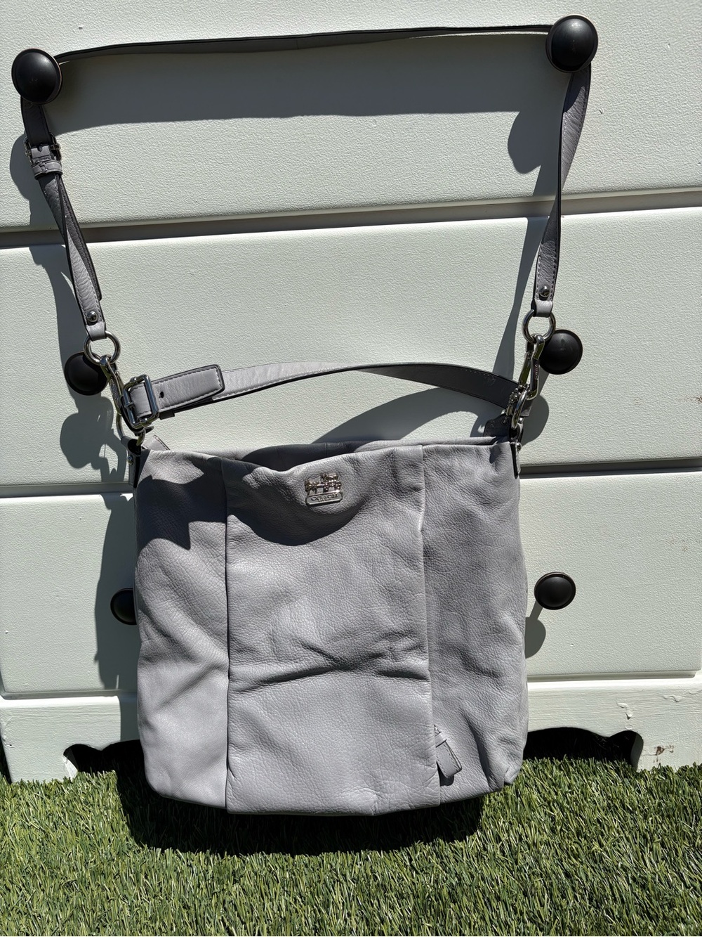 Coach Gray Leather Shoulder Bag with Kiwi colored interior EUC - Picture 3 of 11